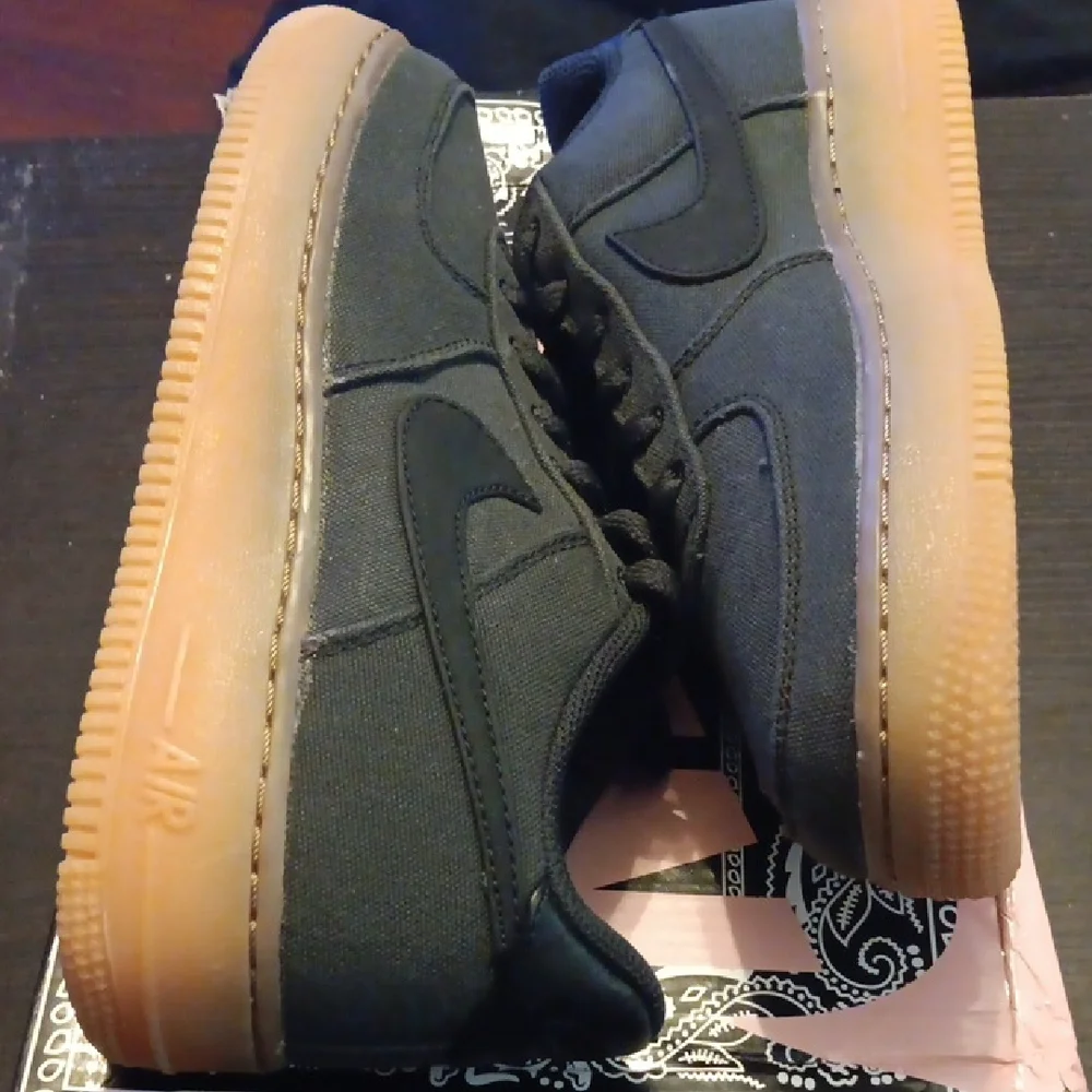 Nike Air Force 1 Low '07 "Black Gum" M6Y/W7.5 Brand New - Picture 7 of 9